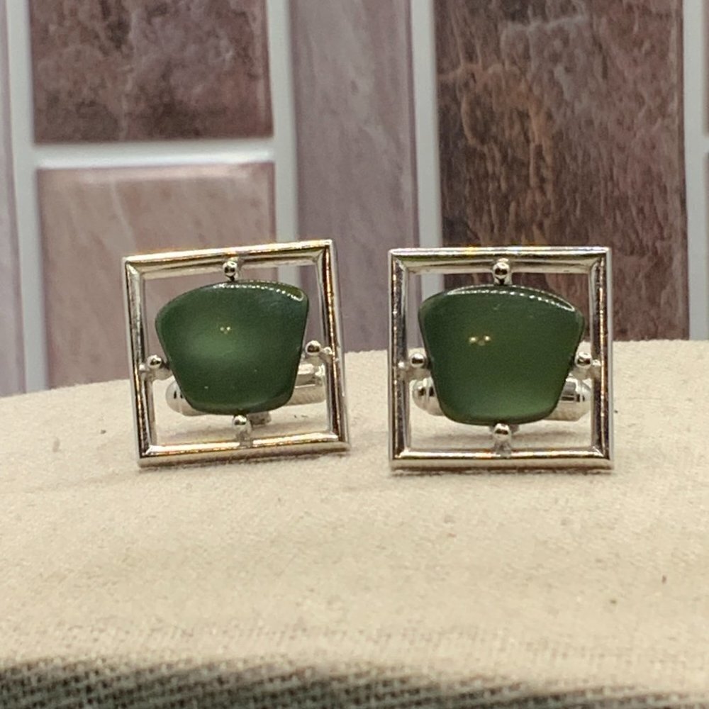 Sarah Coventry Green Resin Silver Tone Square Cuff Links
